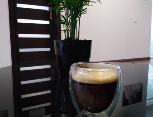 Grožio Salonas „Lina”