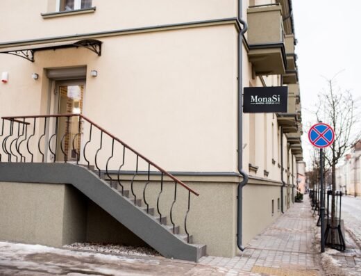 Grožio studija Monasi